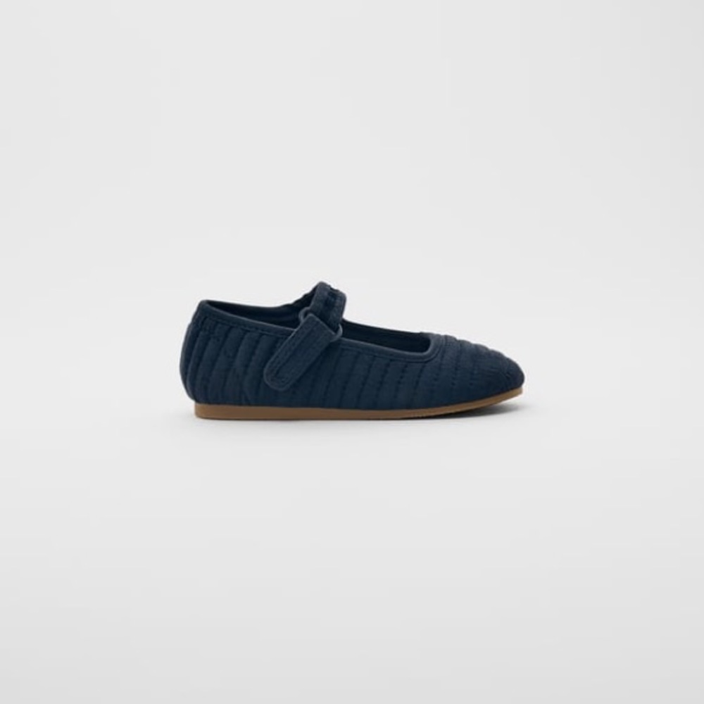 NWT Zara Kids Quilted Flats Size 6.5/EUR 22 (5.3 inches)